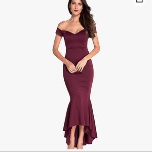 Burgundy long dress can wear off shoulders.